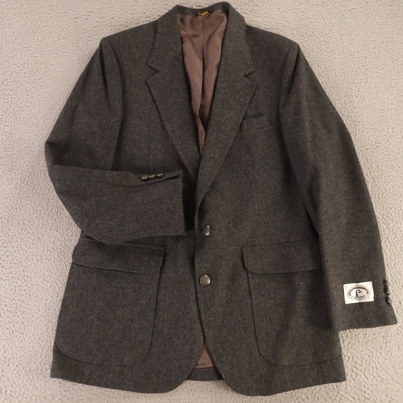 VTG Tweed Jacket M Gray Heather 100% Wool Flannel Patch Pockets USA‎ 41R NEW